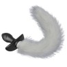 Plug vibrant avec queue blanche Tail Curve – 9 x 3,7 cm | Queue 30 cm